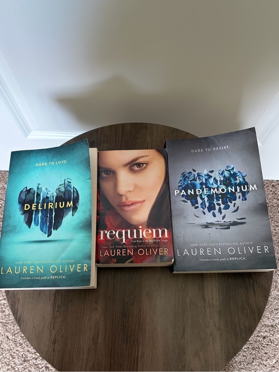 Other - Delirium trilogy by Lauren Oliver